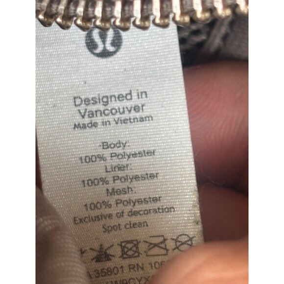 Lululemon Everywhere Belt Bag Light Grey Camo Camouflage - Picture 4 of 5